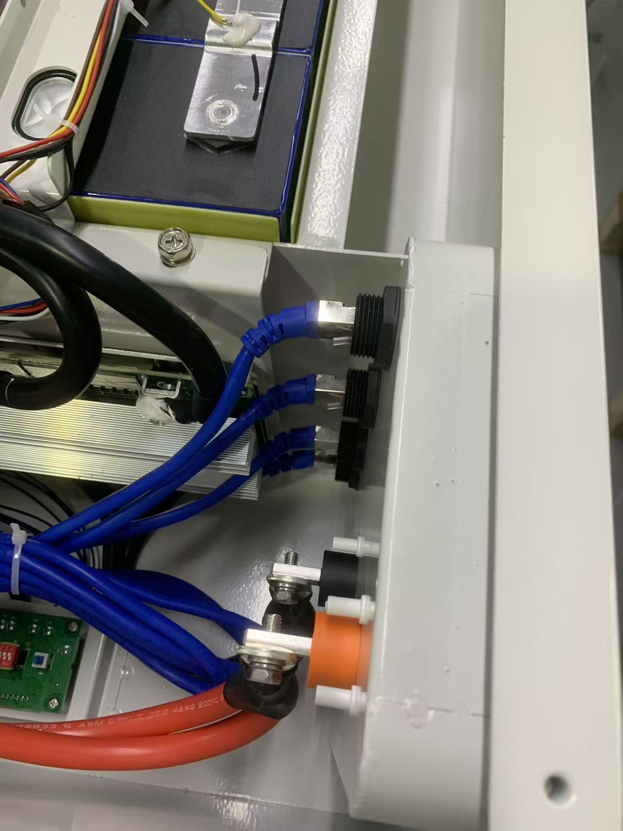 Control cabinet wiring — termination quality under review